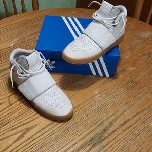 Adidas tubular invader strap